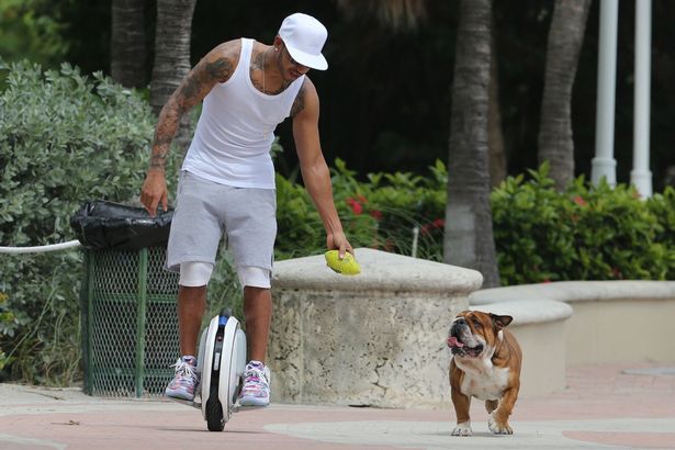 Formula 1 Star Lewis Hamilton & the Electric Unicycle