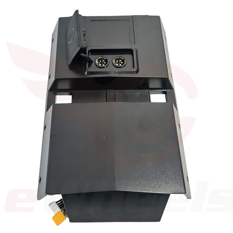 Extreme Bull: Commander Top Panel, with Charge-ports & Display