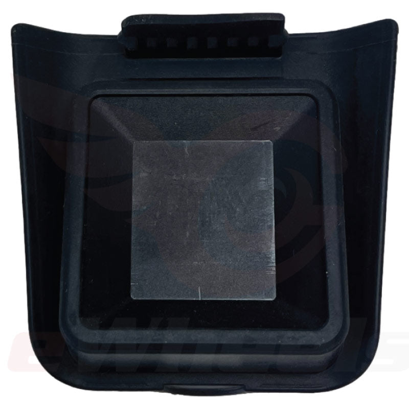 Inmotion V12: Rear Panel Charge-port Flap