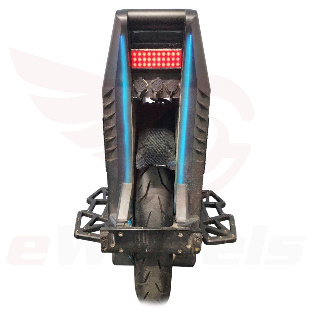 Pre-Owned: Begode Panther, 4,400Wh Battery, 5,000W Motor, 22" | 80/90-17 Tire