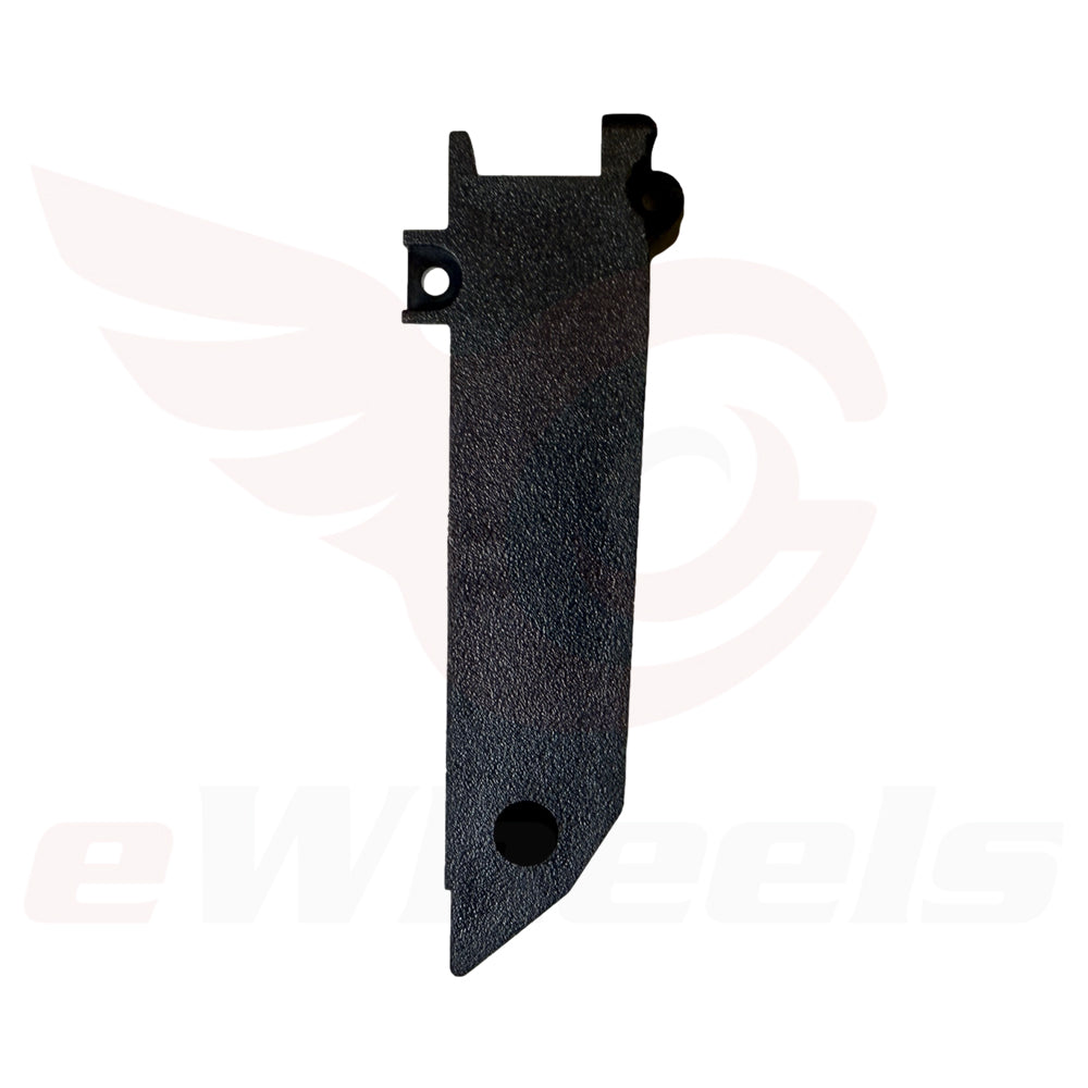 Lynx-S: Front Handle Bracket Inner Panel, Left