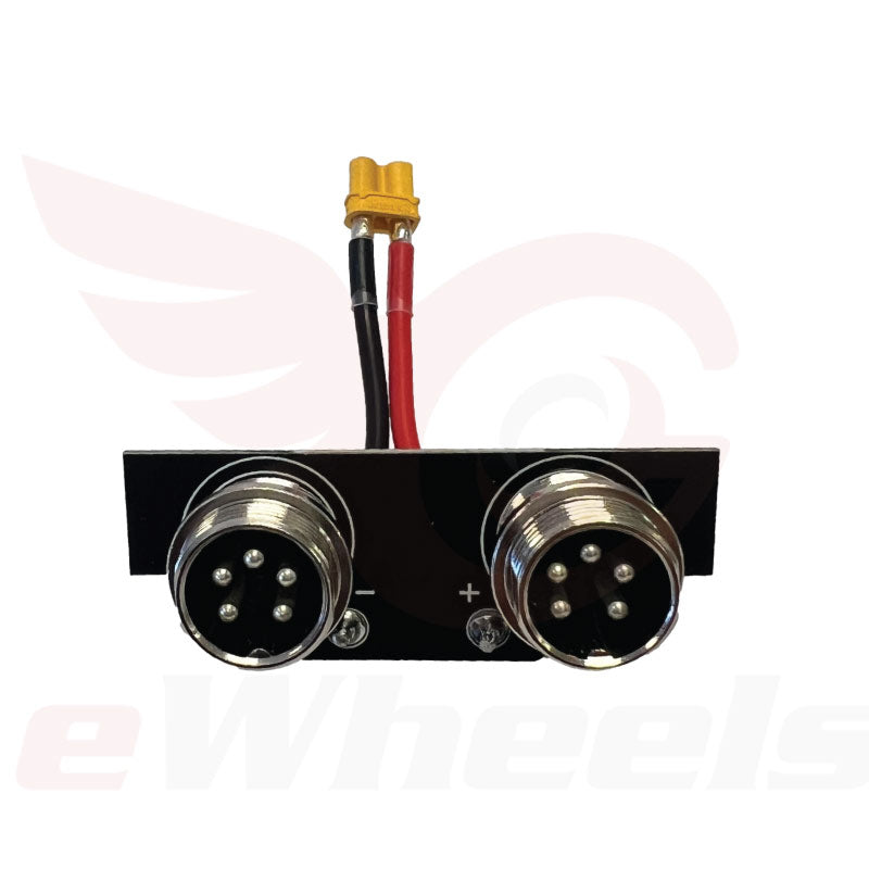 Sherman-S: Charge-port, 2x GX16-5 Pins